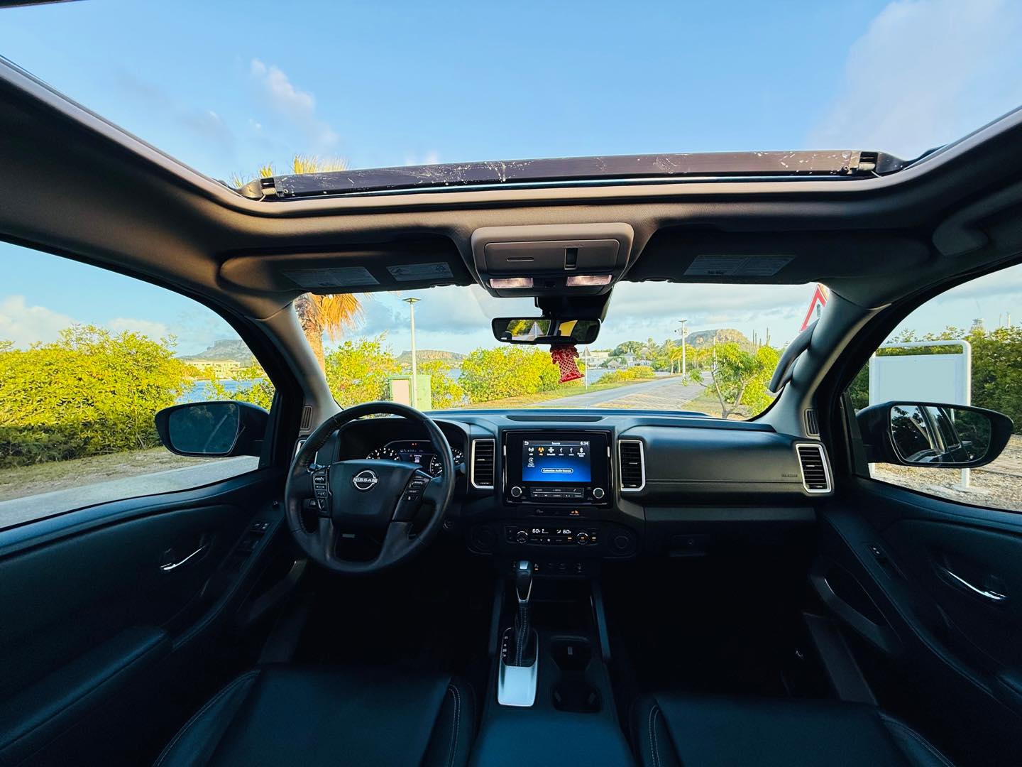 
								Nissan Frontier full									