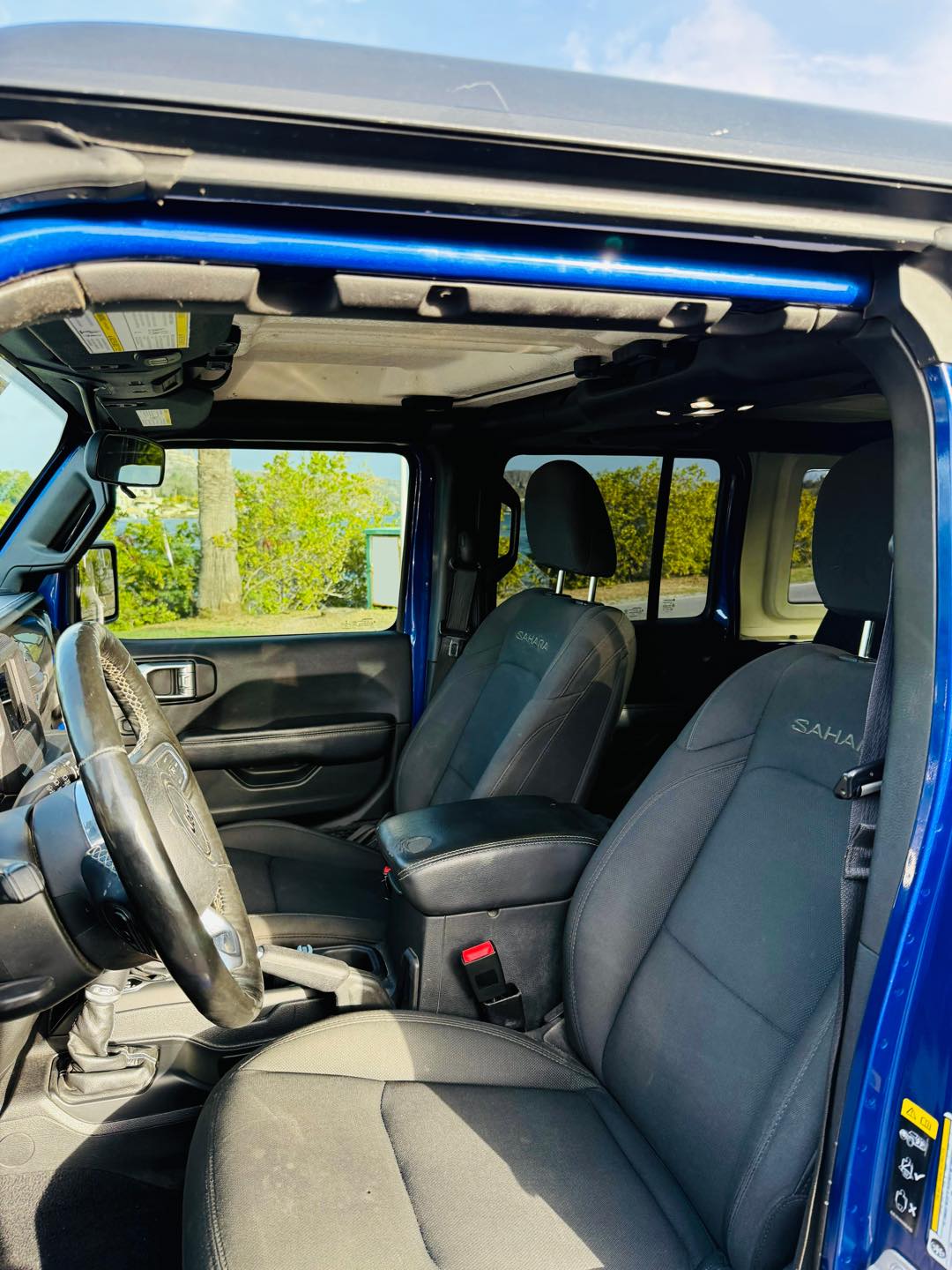 
								Jeep Wrangler Sahara 2020 full									