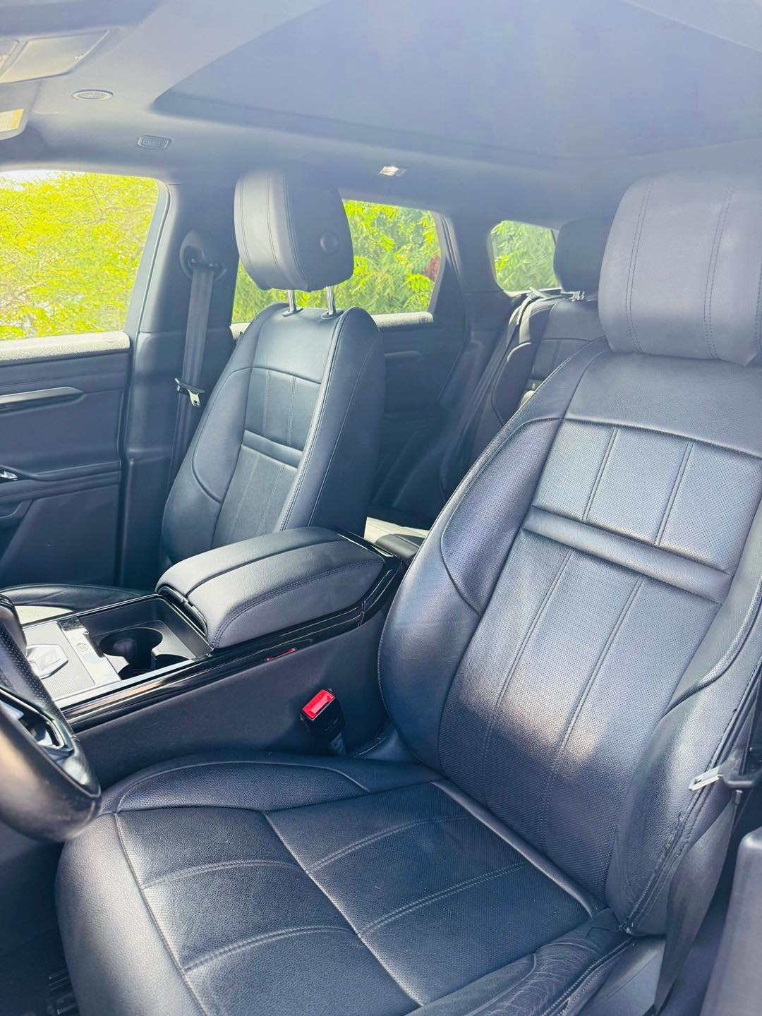 
								Range Rover Evoque R-Dynamic S full									