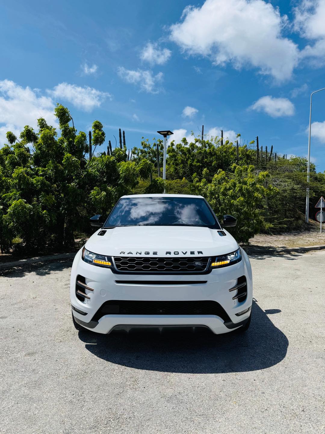 
								Range Rover Evoque R-Dynamic S full									
