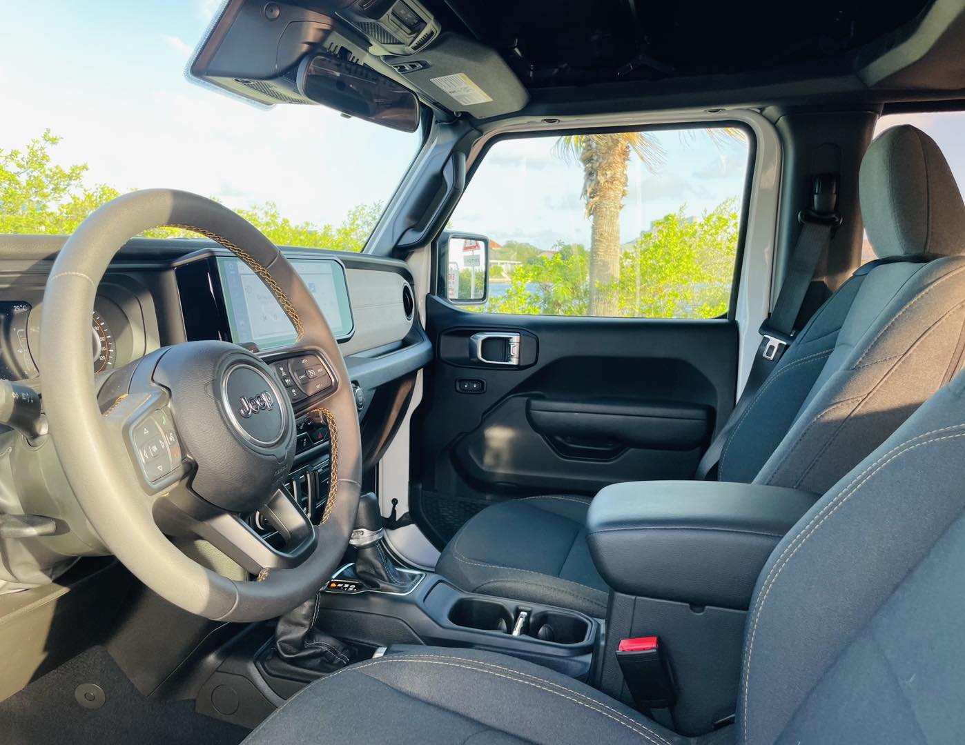 
								Jeep Wrangler Sport S 2-door full									