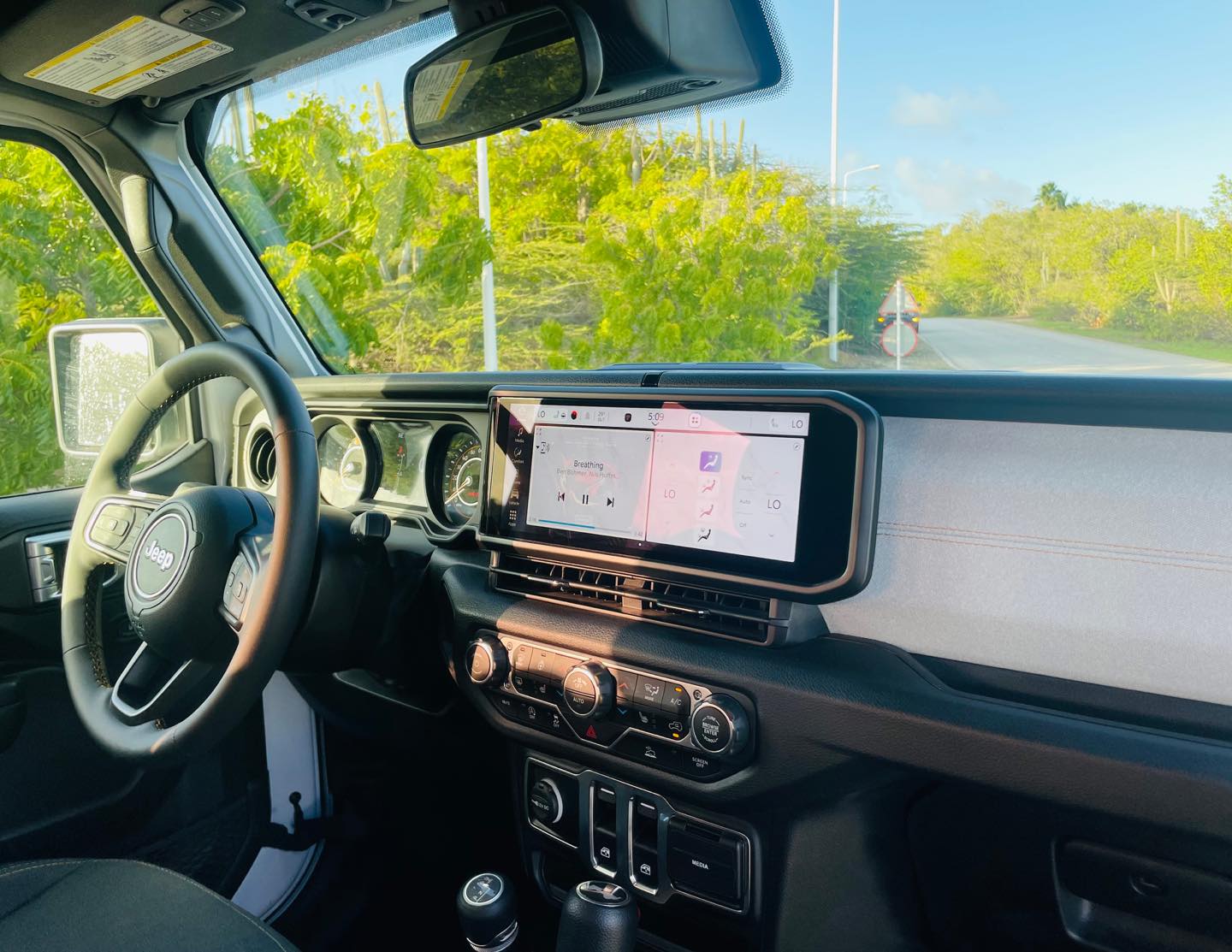 
								Jeep Wrangler Sport S 2-door full									