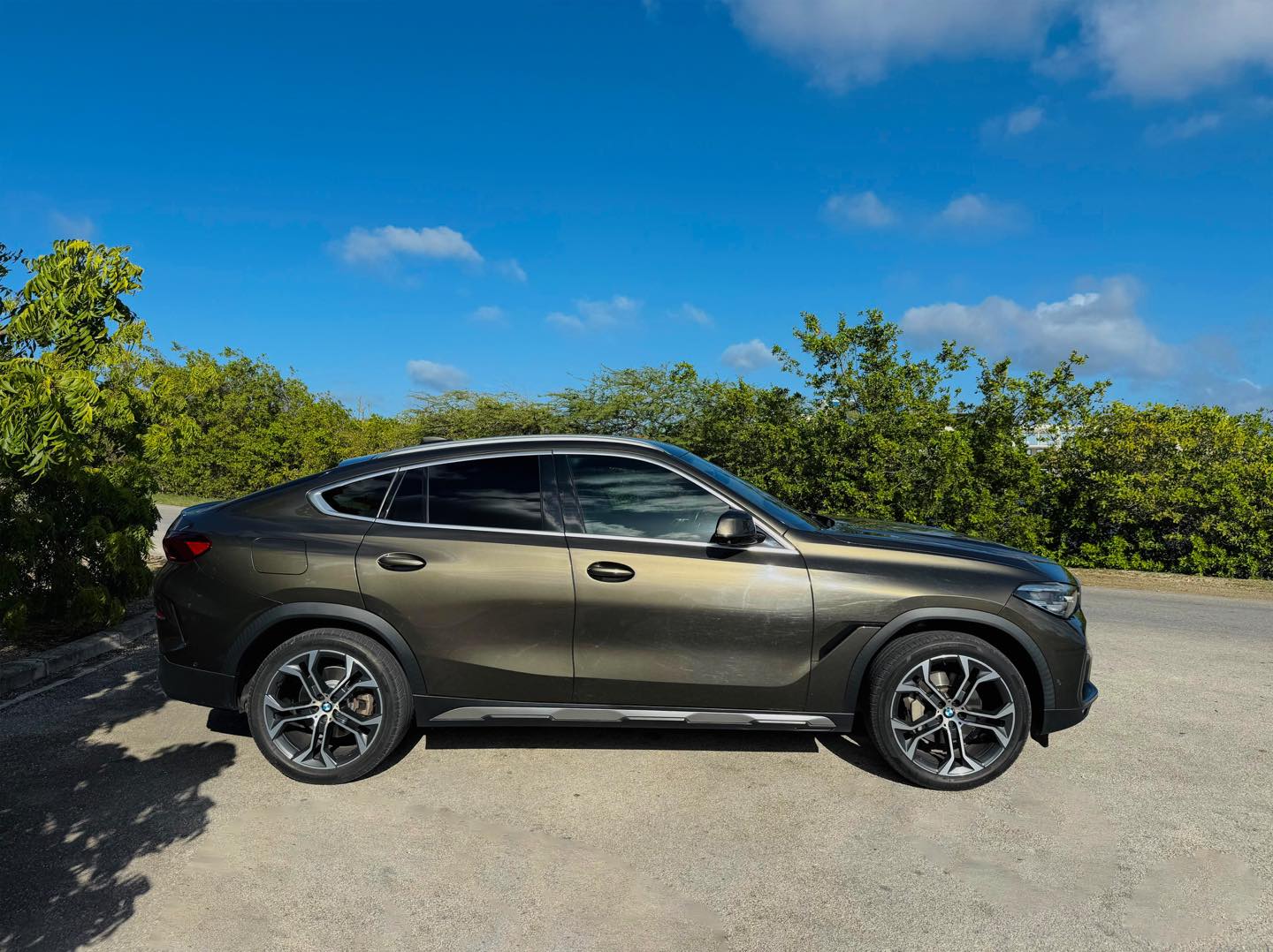 
								BMW X6 xDrive40i full									